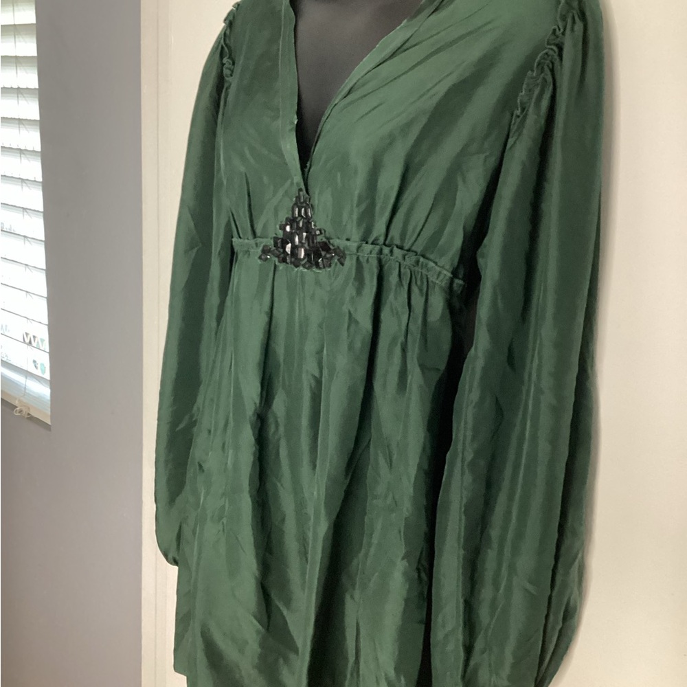 NWOT Green Relaxed 100% Silk Tunic with Embellished V-Neck and Long Sleeves S
